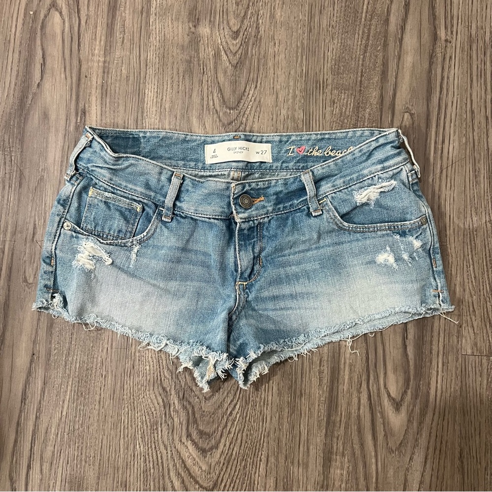 gilly hicks low rise denim shorts light wash 4 27